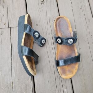 Naot Marissa Black Leather Rhinestone Bling Embellished Cork Footbed Sandals 7